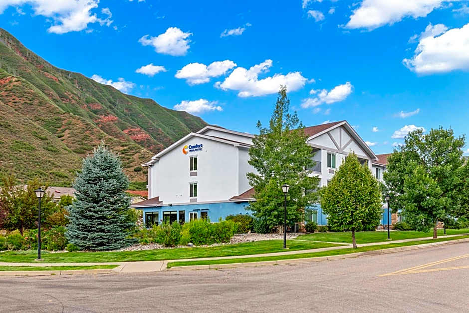 Comfort Inn & Suites Glenwood Springs On The River