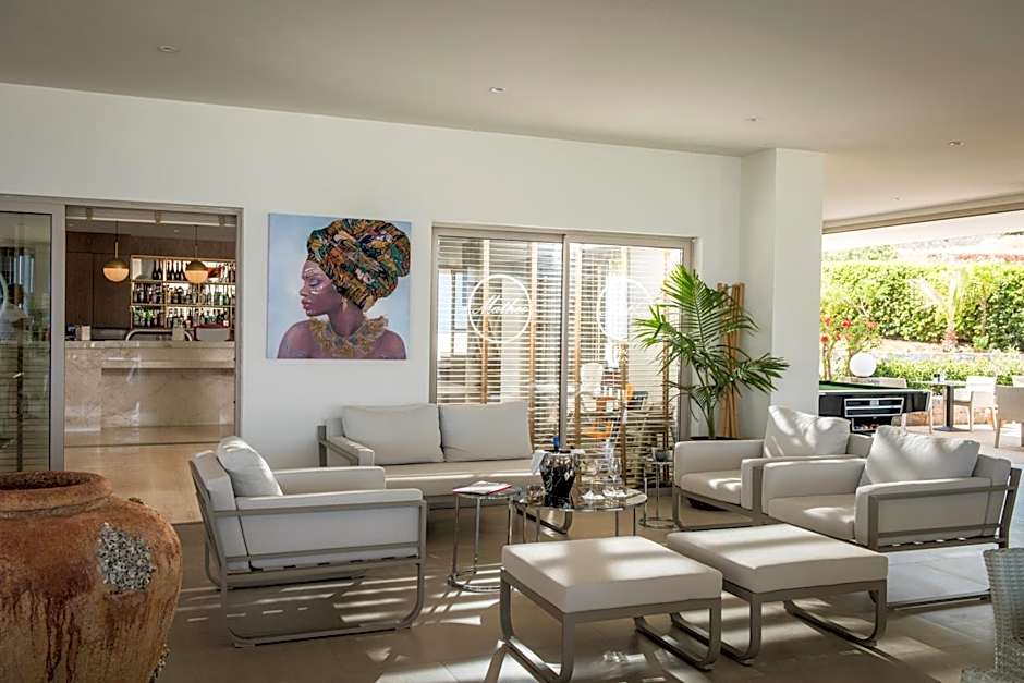 Hotel Matheo Villas & Suites