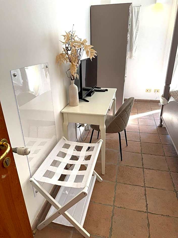 Aenea's B&B
