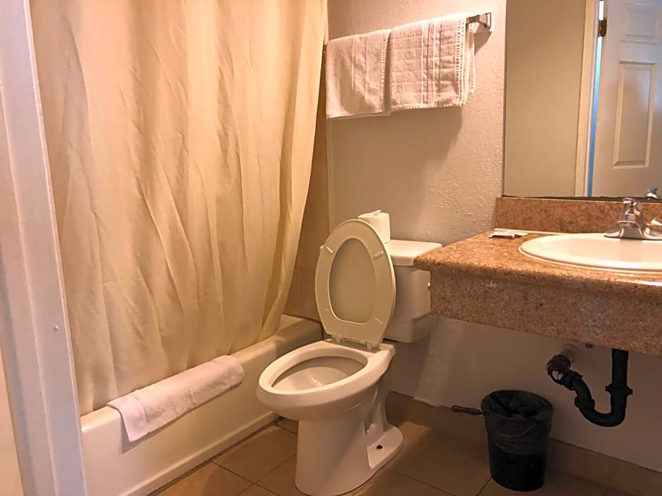 Starlight Inn, Valley Blvd - Downtown LA