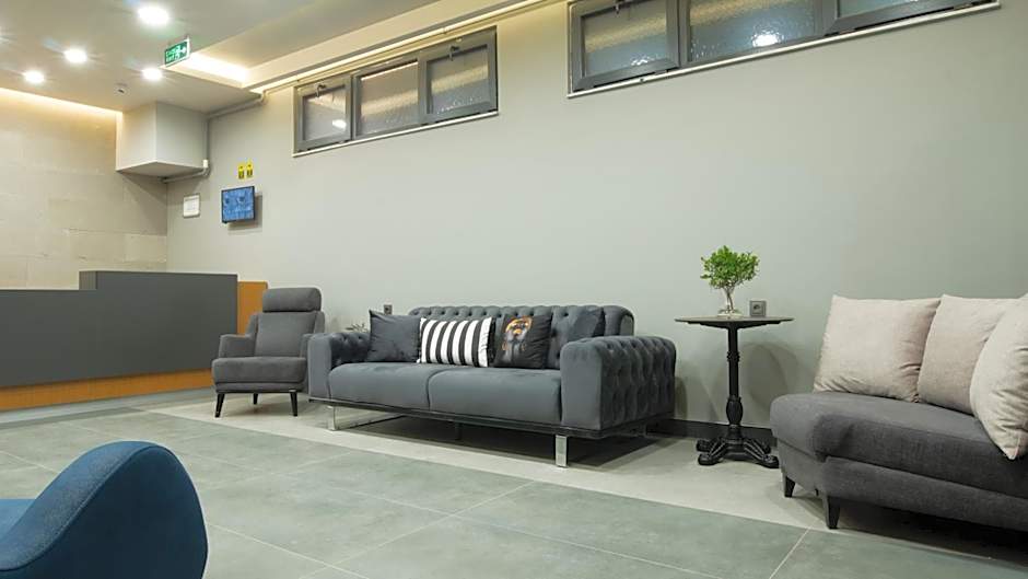 OPERA SUITES Apart Hotel