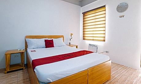 RedDoorz @ Sun Miles Condominium