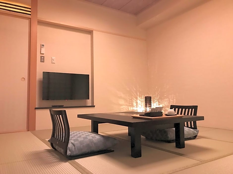 Japanese Style Hotel Isomura