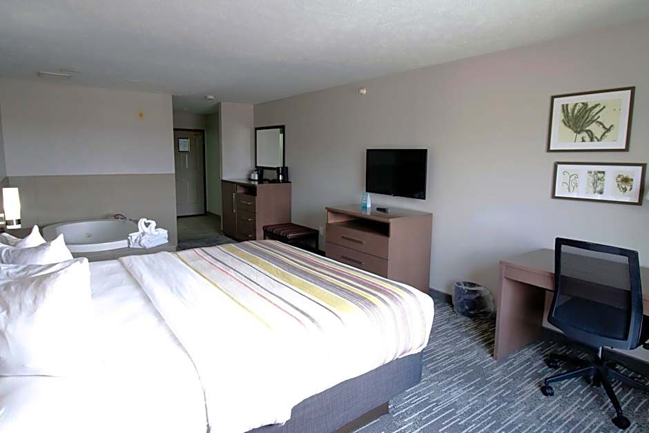 Country Inn & Suites by Radisson, Council Bluffs, IA