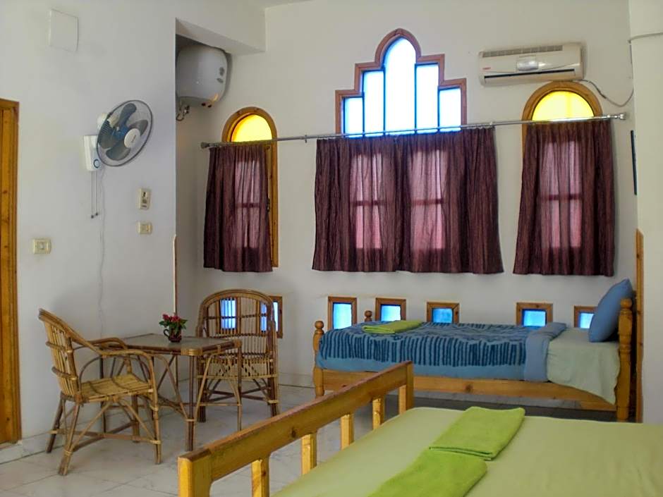 El Fayrouz Hotel