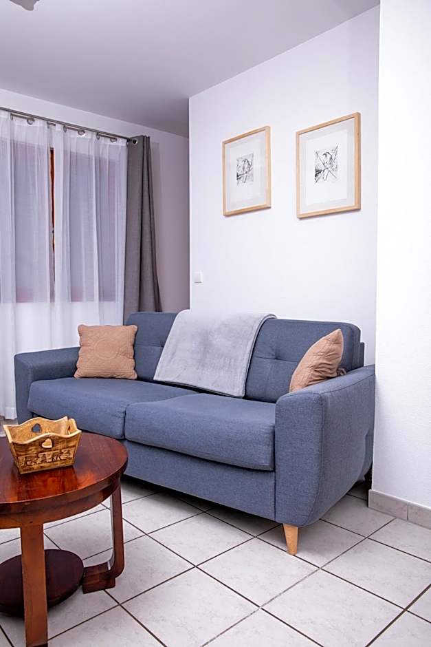 Hôtel Restaurant Domaine De Basil