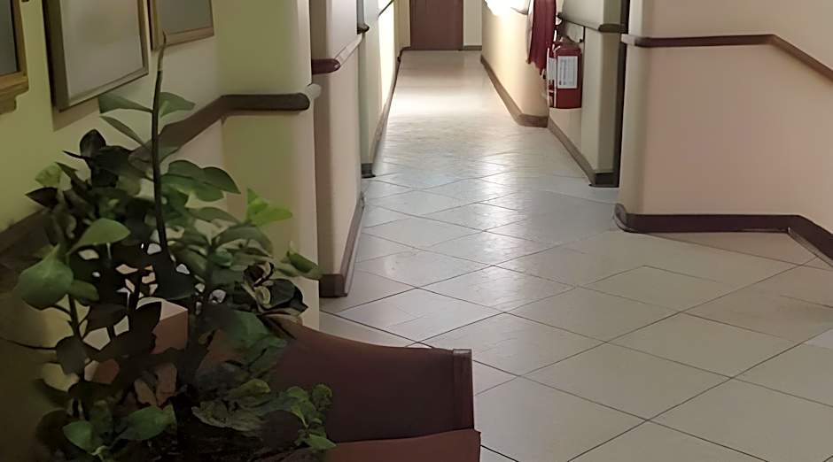 New Ambassador Hotel