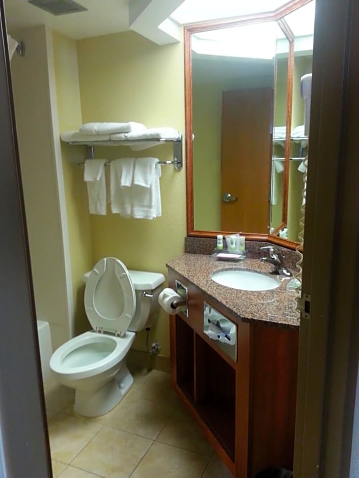 Quality Inn & Suites