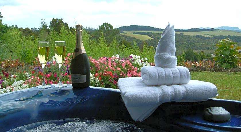Bay Water Views Bed & Breakfast