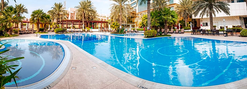 The Diplomat Radisson Blu Hotel Residence & Spa