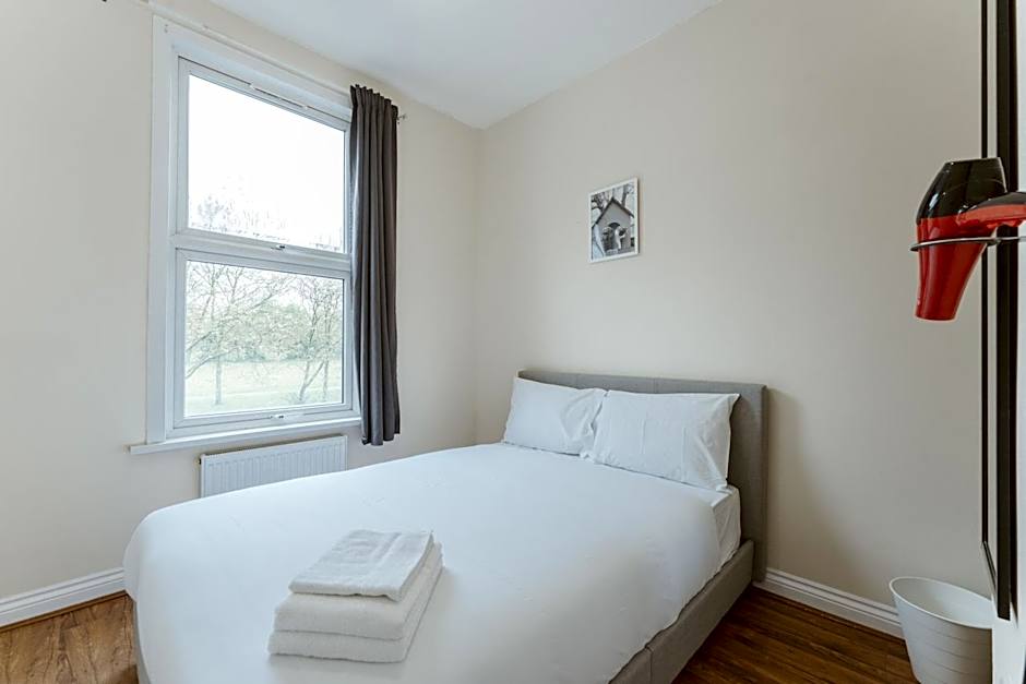 Mile End Rooms – London