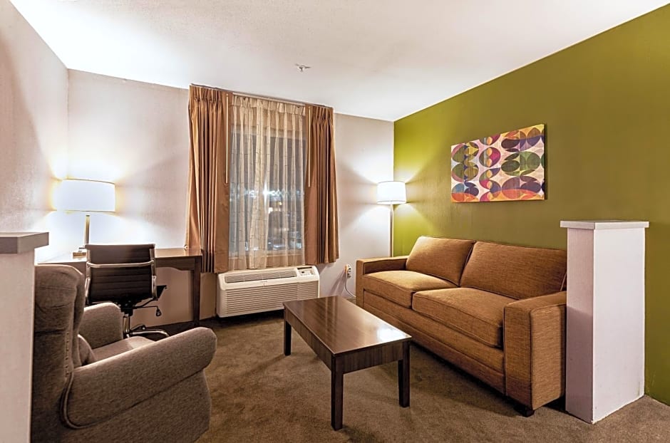 SureStay Plus Hotel by Best Western SeaTac Airport