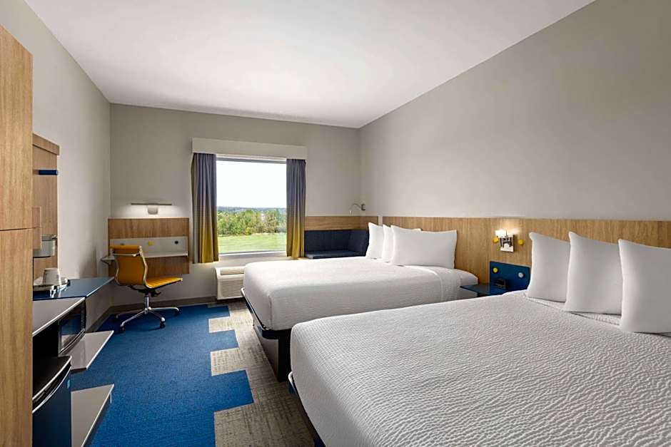 Microtel Inn & Suites by Wyndham Lachute