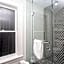 Boutique Serenity Quality Home @ downtown by the Shaw