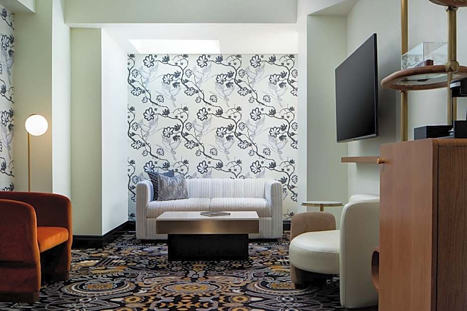 The LaSalle Hotel, Bryan College Station, a Tribute Portfolio Hotel