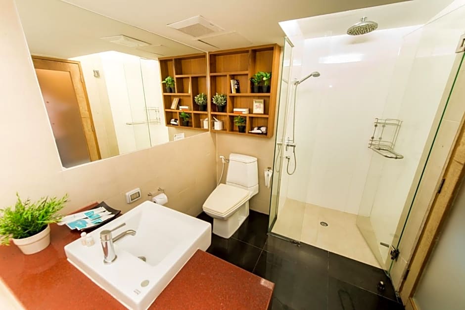 Laemtong Serviced Apartment