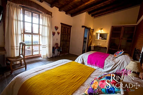 Twin Room with Private Bathroom