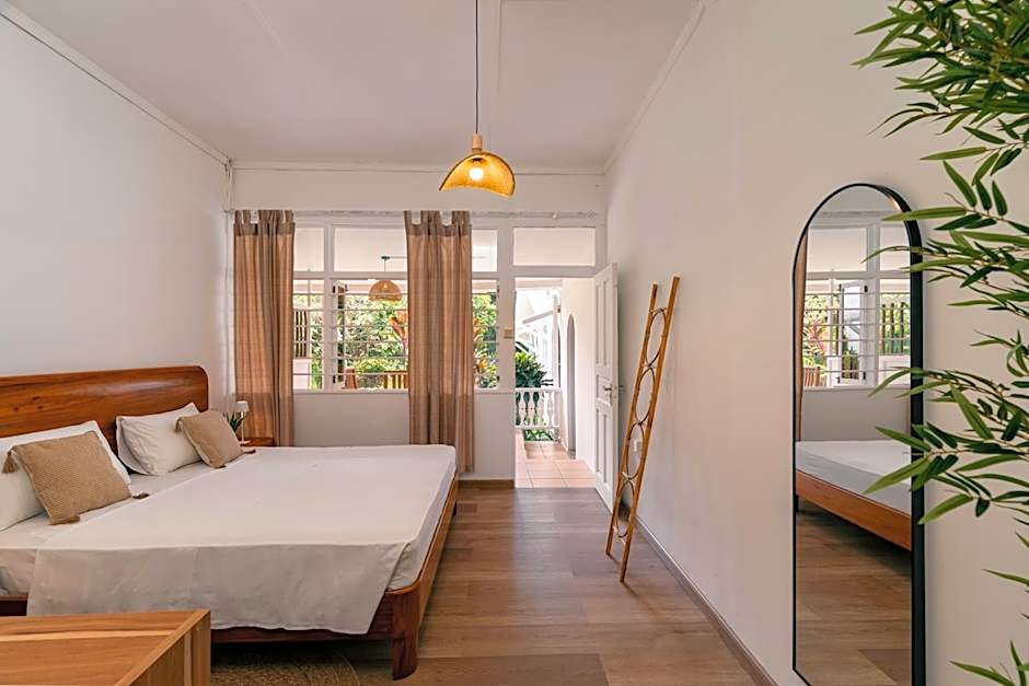 Beau Vallon Bungalows