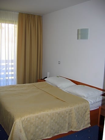 Standard double/twin without balcony