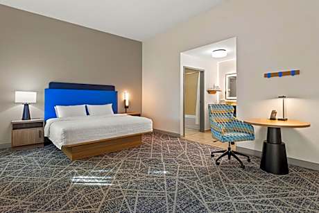 King Studio Suite - Non-Smoking