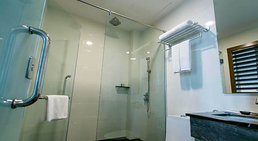 Belllo Hotel Jb Central