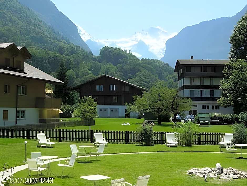 Alpenrose Hotel and Gardens