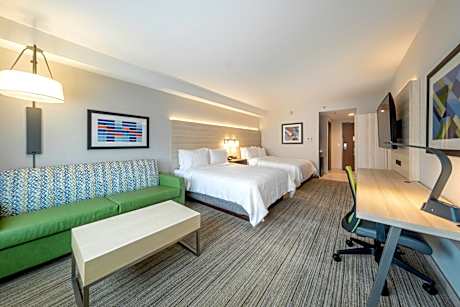2 Queen Beds Suite