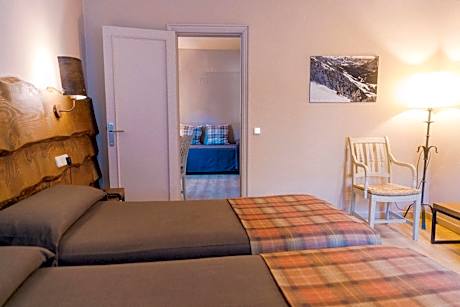 Triple Room (2 Adults + 1 Child)