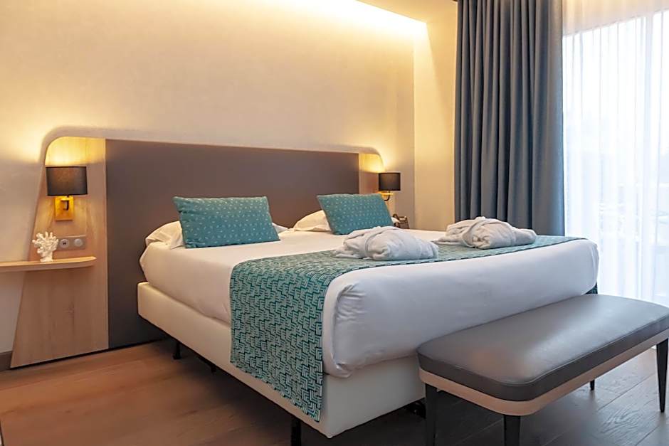 Logis Hotel Relais Saint Jacques - Châteauroux