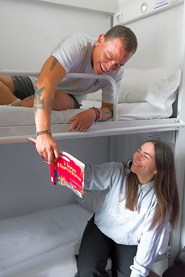 Kabul Party Hostel Barcelona