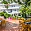 Hotel Plaza con piscina