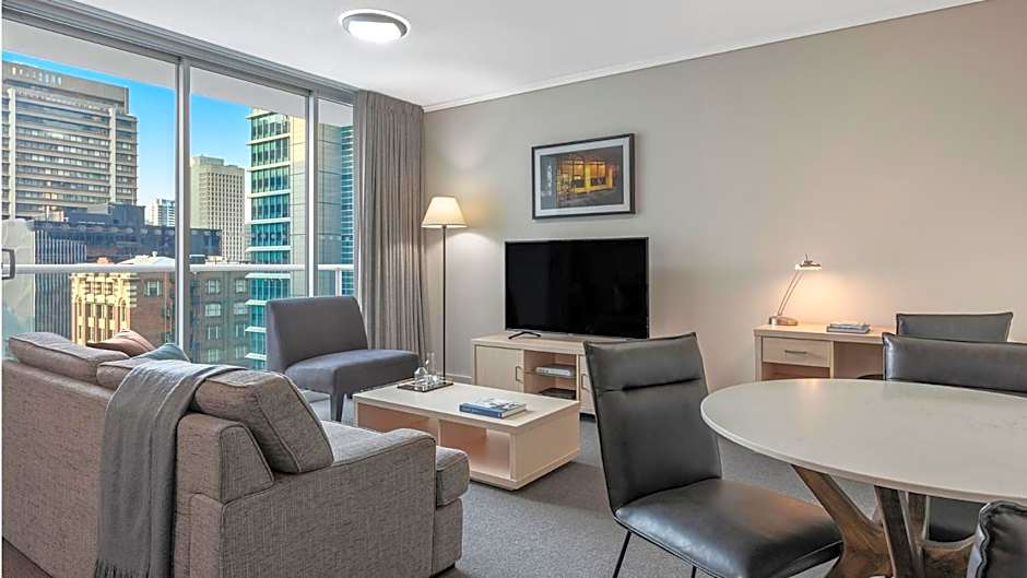 Oaks Brisbane Festival Suites