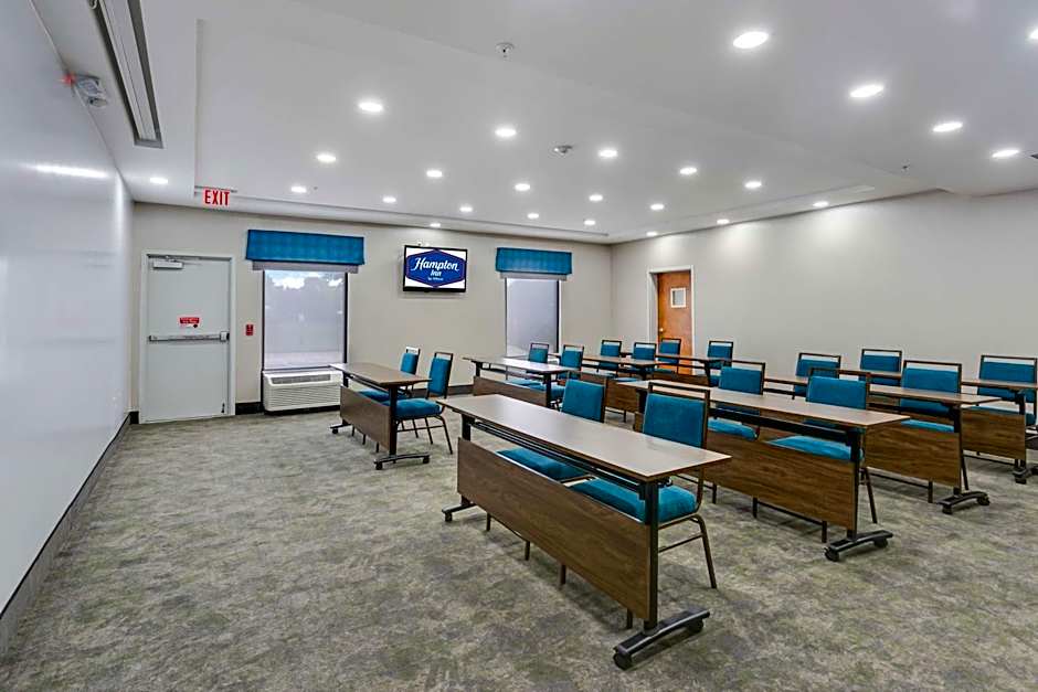 Hampton Inn By Hilton Houston-Pearland