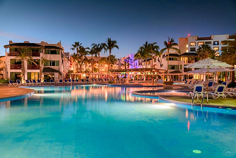 Grand Decameron Los Cabos, A Trademark All Inclusive Resort