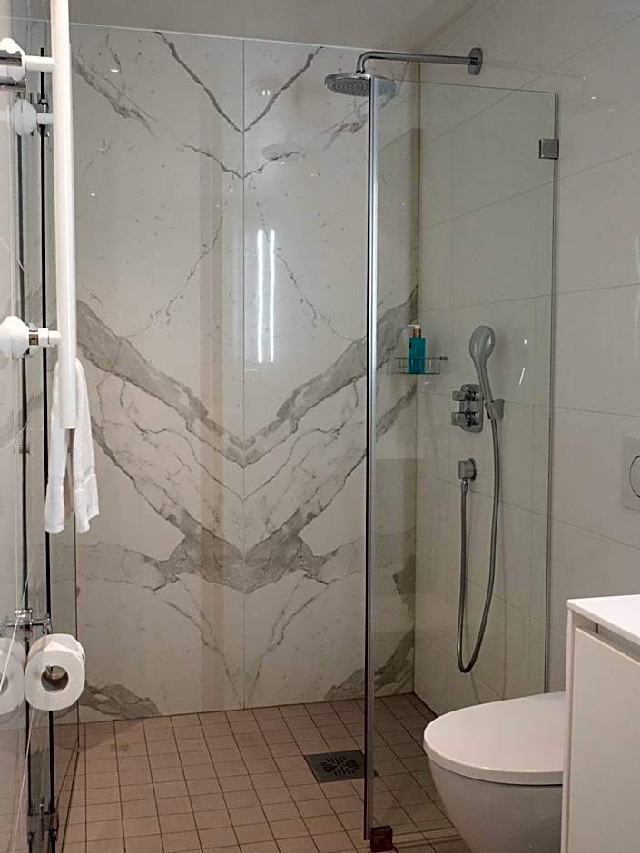 Bob W Helsinki Ullanlinna