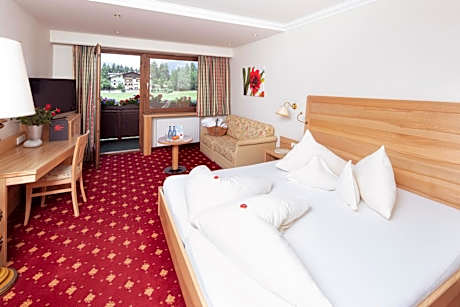 Double Room with Mountain View