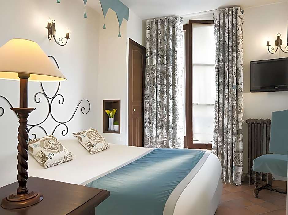 Castex Hotel