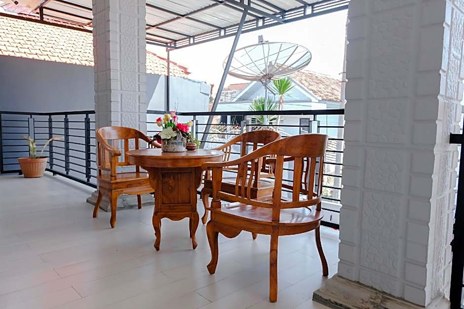 Hotel O El Reyshi Family Residence Syariah