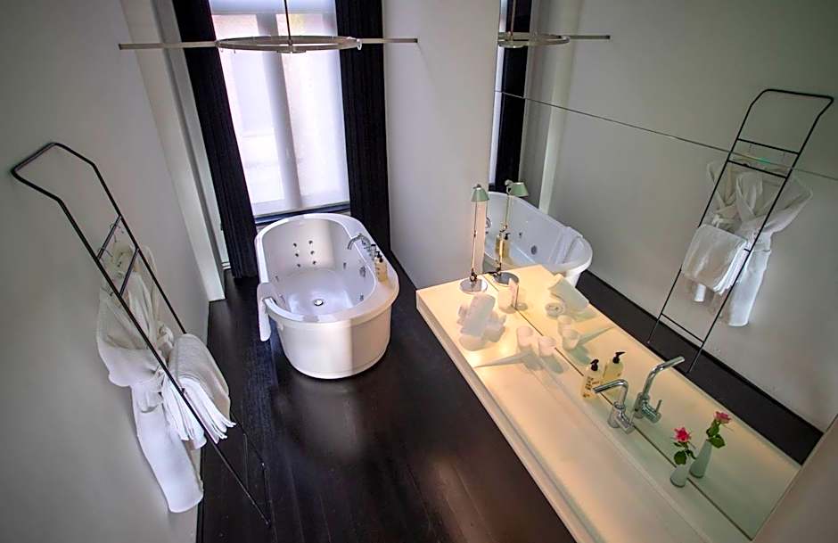 B&B Suites FEEK