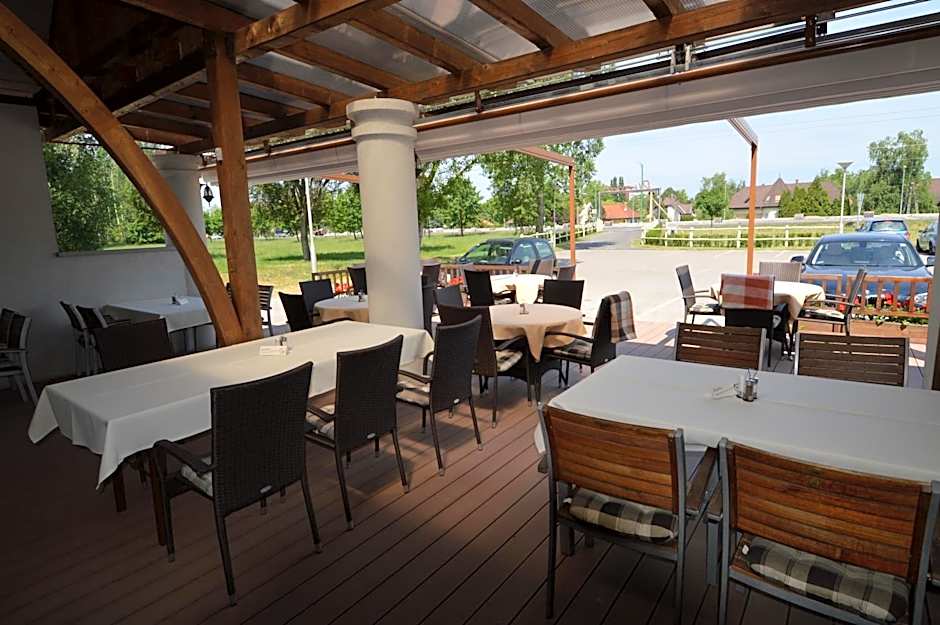 Piroska Csárda és Panzió