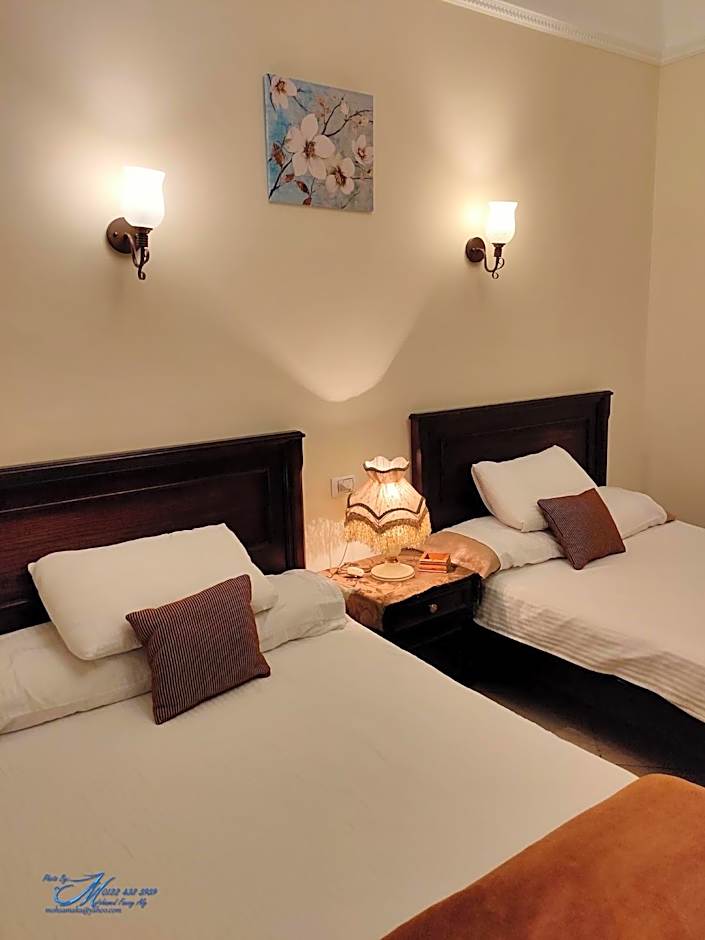 Triomphe Hostel