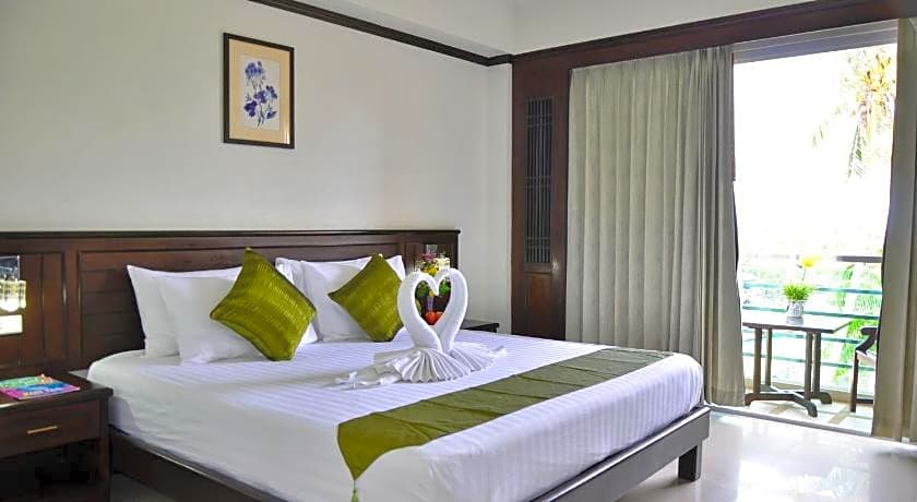First Residence Hotel