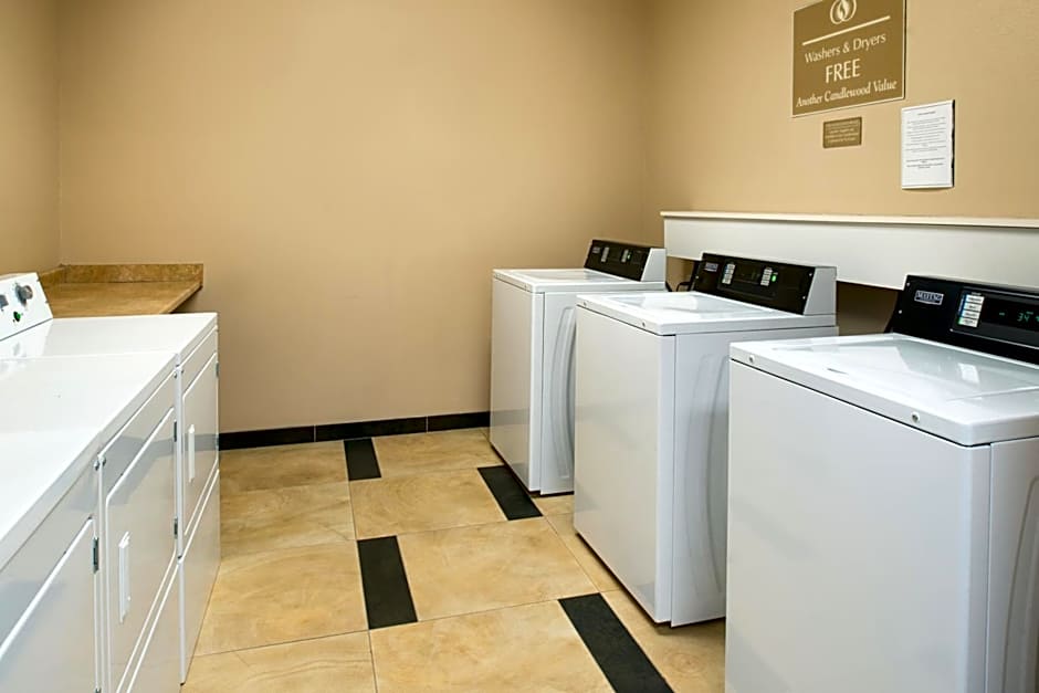 Candlewood Suites Olathe By IHG