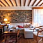 El Vino Hotel Suites