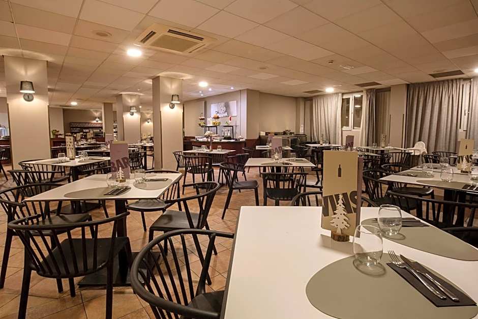 Hotel Grand Pas by Nexta