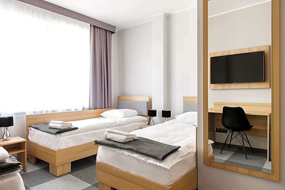 Waw Hotel Airport Okecie