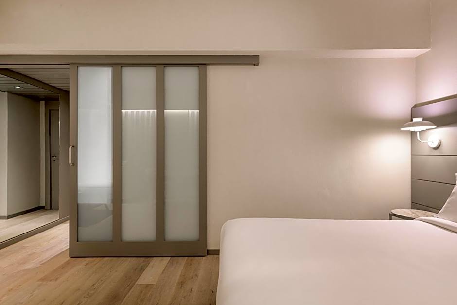 AC Hotel by Marriott Carlton Madrid