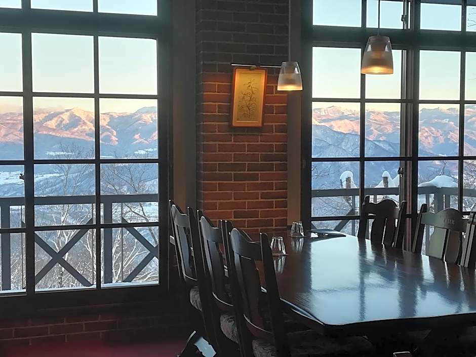 Fujio Pension Madarao Apartment Hotel & Restaurant