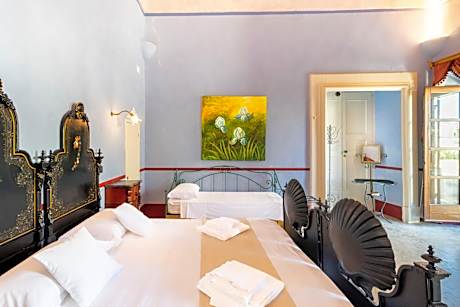 Triple Room with Private External Bathroom