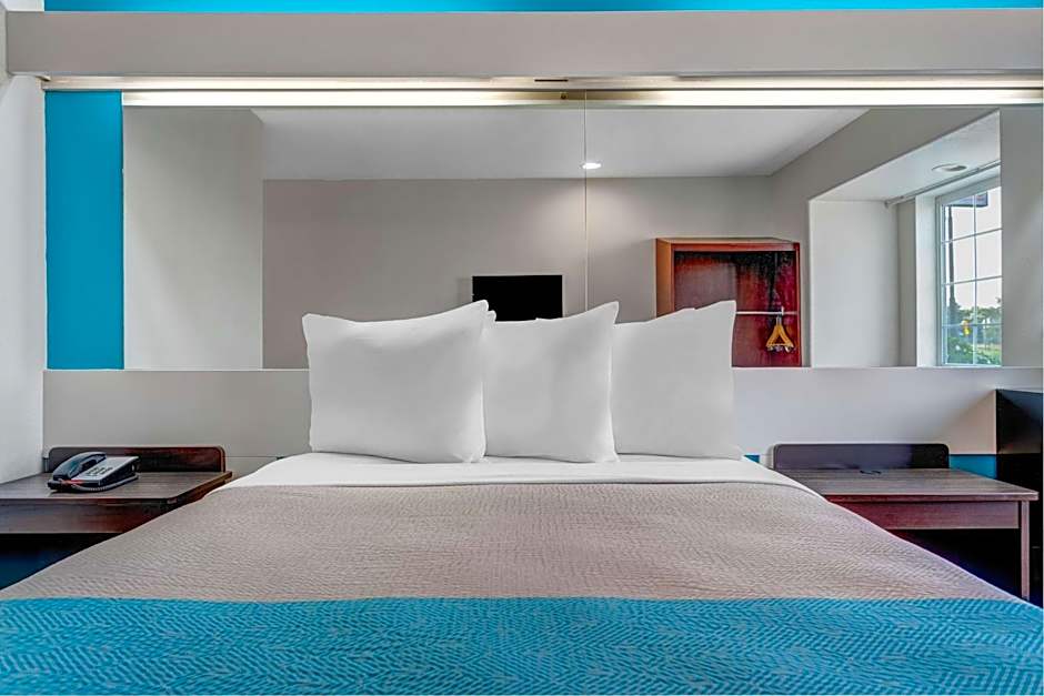 Motel 6-Idaho Falls, ID - Snake River